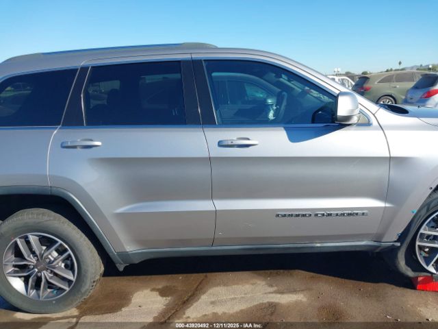 Jeep Grand Cherokee Laredo E 4x4 Image 3