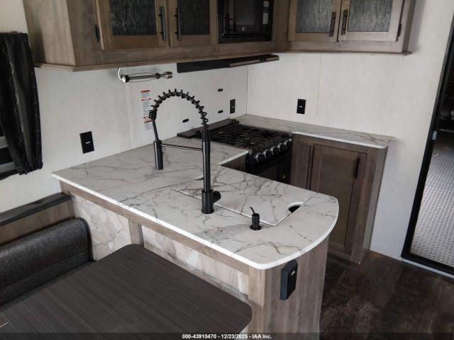 Forest River Wolf Pack Image 10