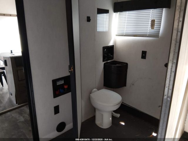 Forest River Wolf Pack Image 14