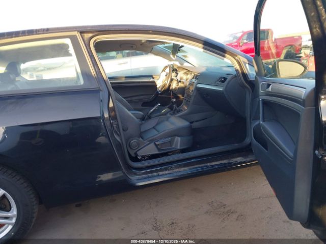 Volkswagen Golf Tsi S 2-door Image 3