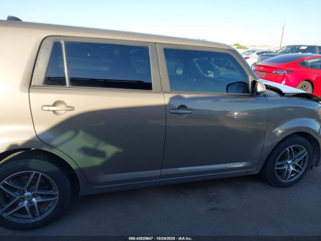 Scion xB Image 6