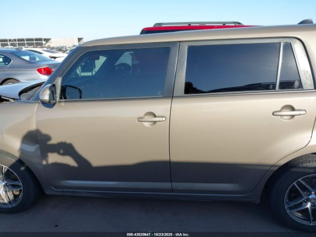 Scion xB Image 2