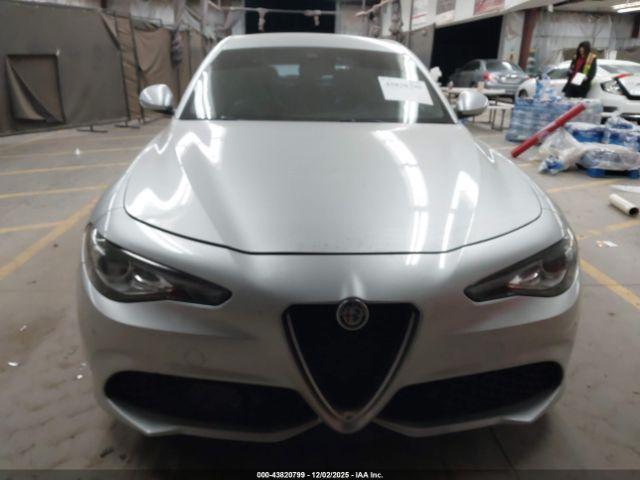 Alfa Romeo Giulia Ti Rwd Image 6
