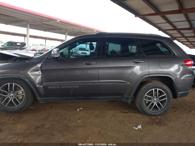 Jeep Grand Cherokee Trailhawk 4x4 Image 16