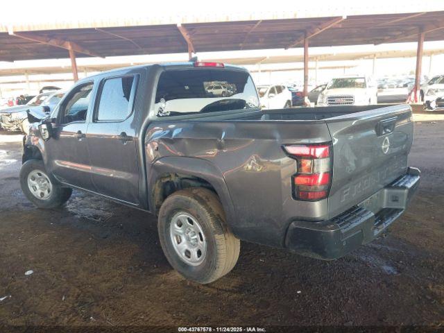 Nissan Frontier S 4x2 Image 11