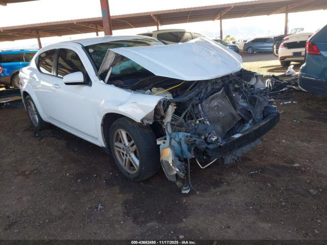  Salvage Dodge Avenger