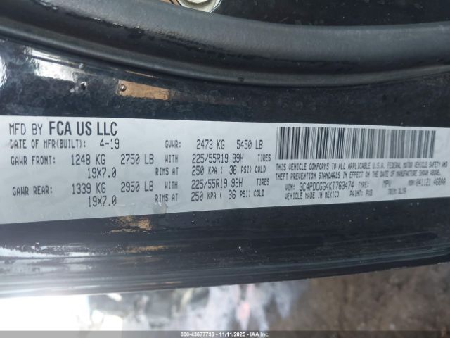 Dodge Journey Crossroad Image 3