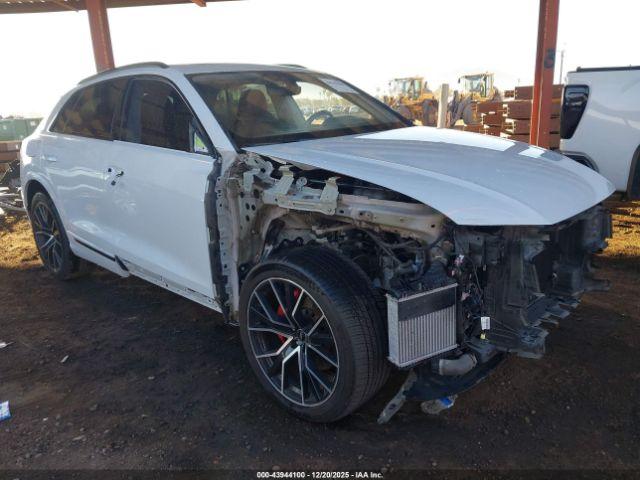  Salvage Audi Q8