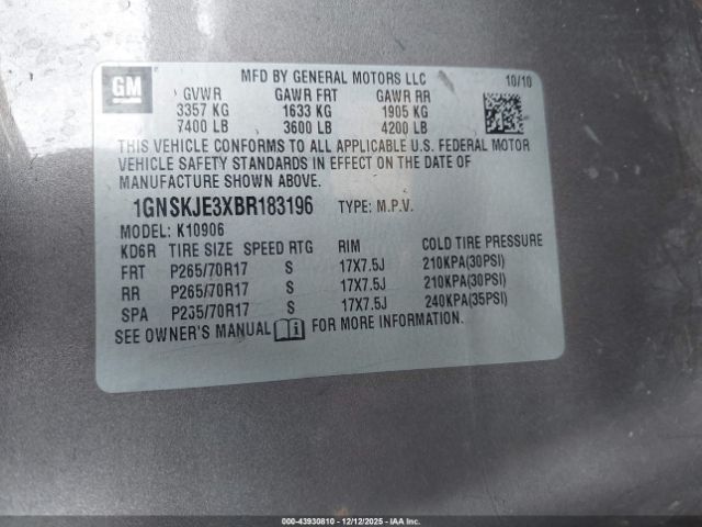 Chevrolet Suburban 1500 Lt1 Image 2