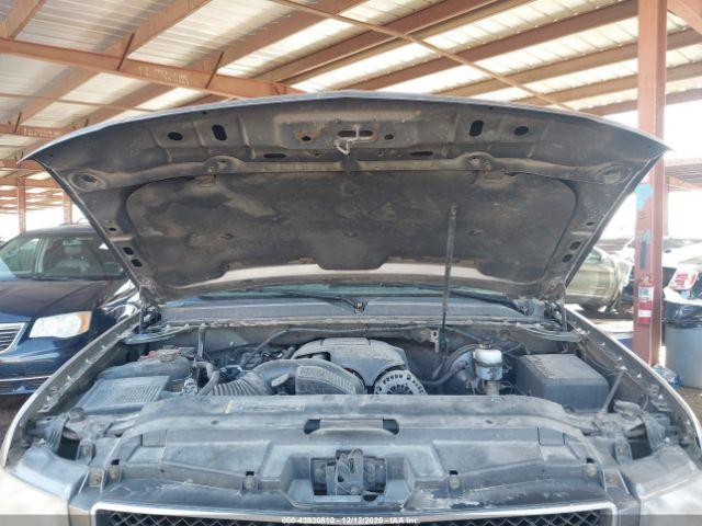 Chevrolet Suburban 1500 Lt1 Image 17