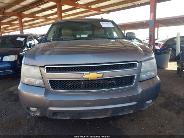 Chevrolet Suburban 1500 Lt1 Image 5