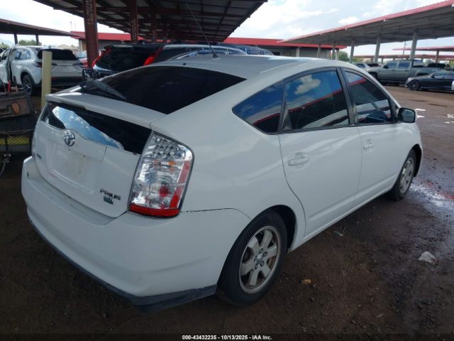 Toyota Prius Image 6