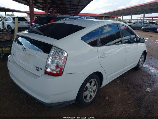 Toyota Prius Image 6