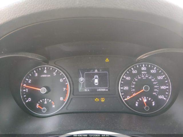 Kia Optima Lx Image 9