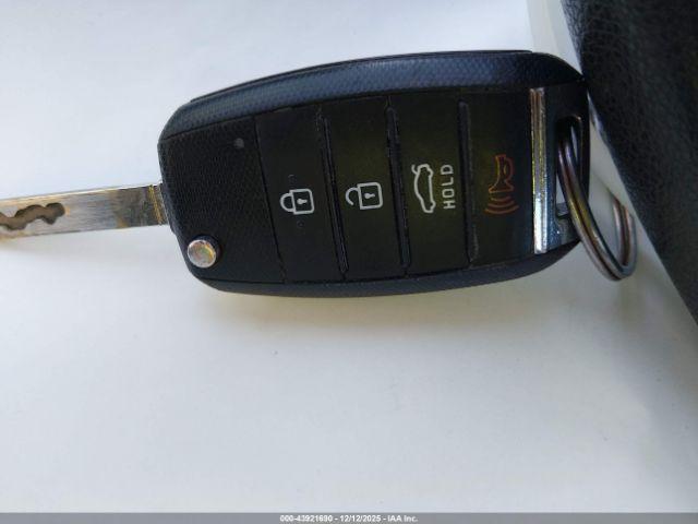 Kia Optima Lx Image 10