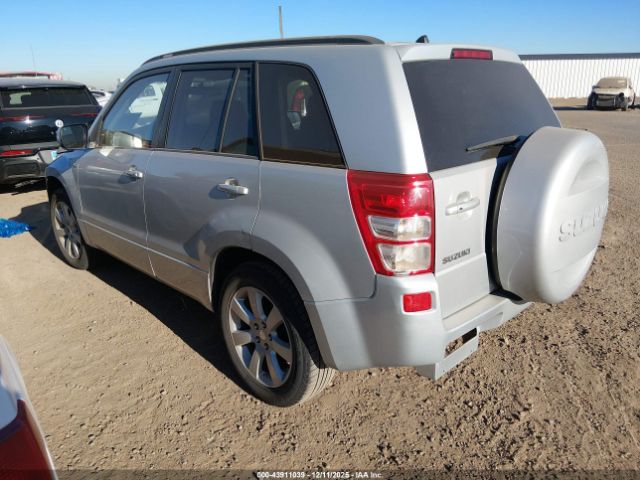 Suzuki Grand Vitara Luxury V6 Image 11