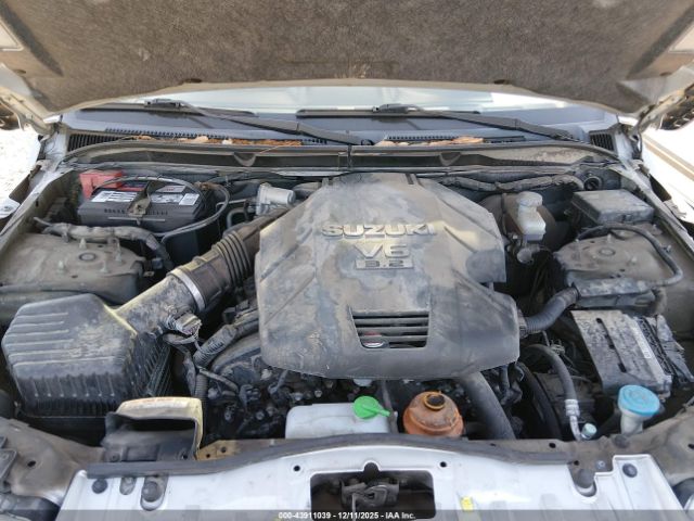 Suzuki Grand Vitara Luxury V6 Image 10