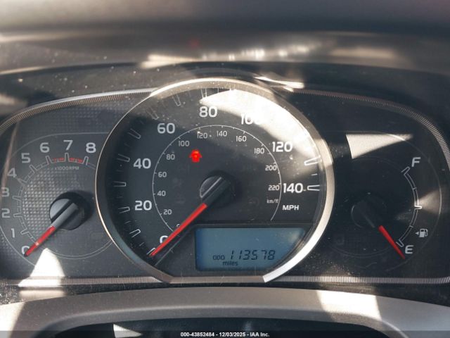 Toyota RAV4 Le Image 5