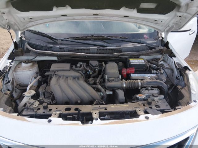 Nissan Versa 1.6 Sv Image 9