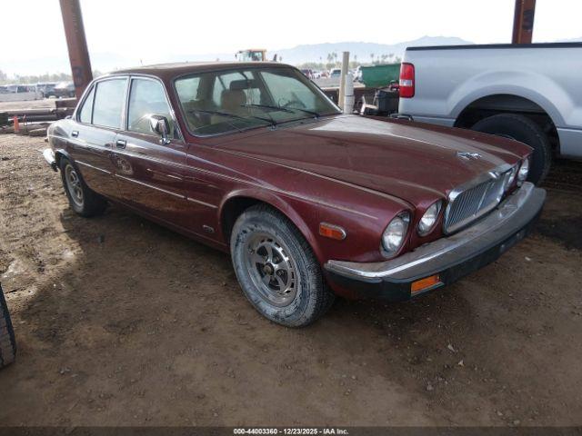  Salvage Jaguar Xj6