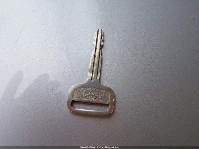 Toyota Sienna Le Image 10