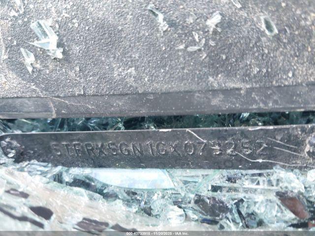 Toyota Tacoma Sr Image 16