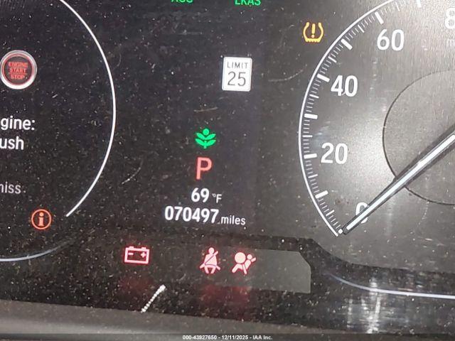 Honda Accord Touring 2.0t Image 5