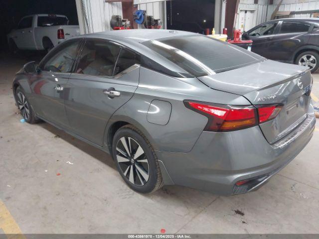 Nissan Altima 2.5 Sl Image 2