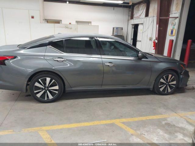 Nissan Altima 2.5 Sl Image 16