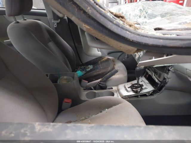 Toyota Corolla Le Image 5