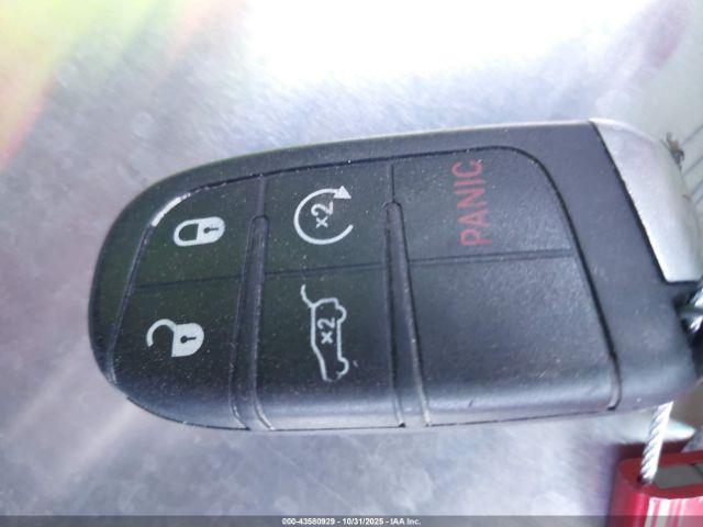 Jeep Grand Cherokee Laredo Image 13