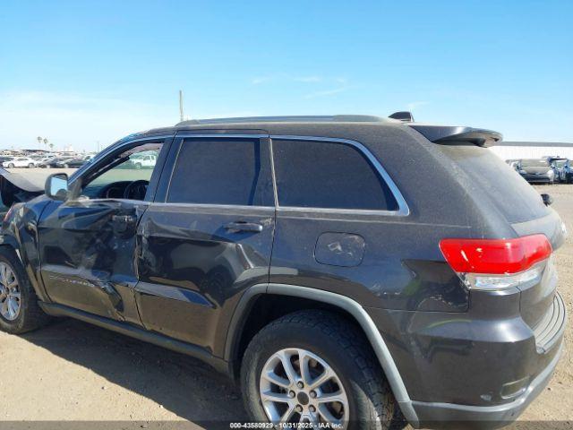 Jeep Grand Cherokee Laredo Image 15