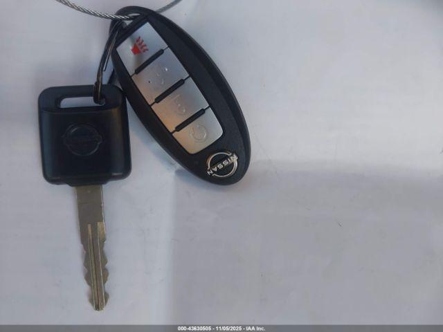 Nissan Frontier Pro-x 4x2 Image 8