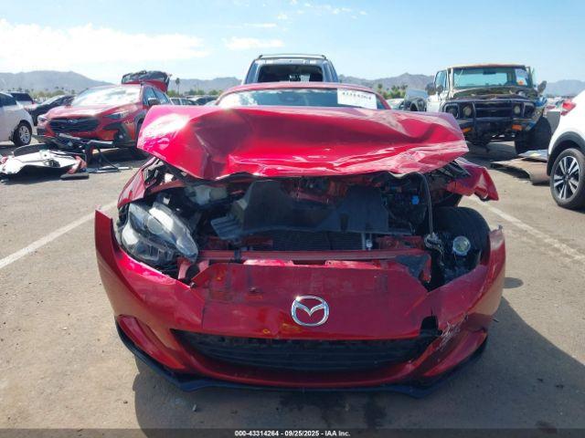 Mazda MX-5 Miata RF Club Image 14