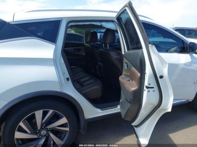 Nissan Murano Platinum Image 7