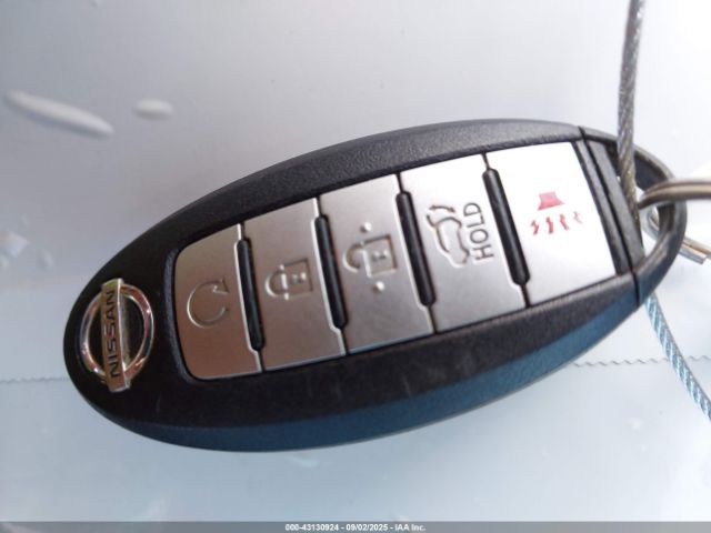 Nissan Murano Platinum Image 9