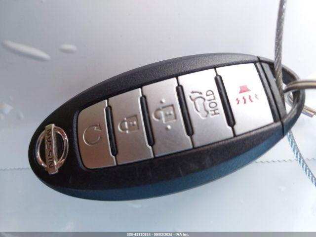 Nissan Murano Platinum Image 9