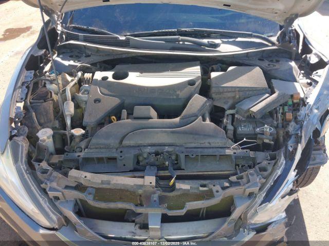 Nissan Altima 2.5 S Image 8