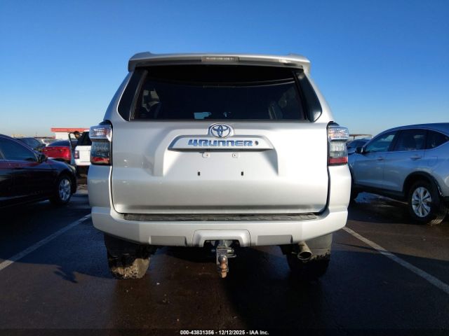 Toyota 4Runner Sr5 Image 15