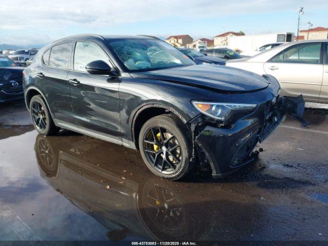  Salvage Alfa Romeo Stelvio