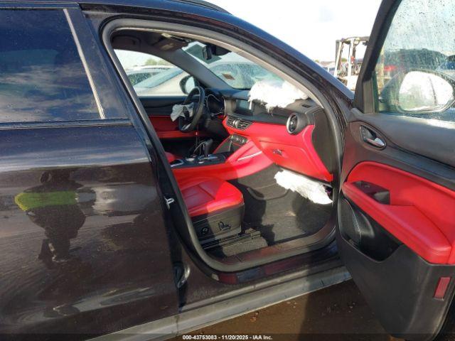 Alfa Romeo Stelvio Rwd Image 5