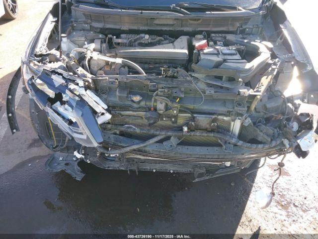 Nissan Rogue S Fwd Image 6