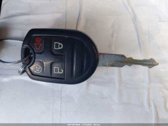 Ford F-350 Lariat Image 12