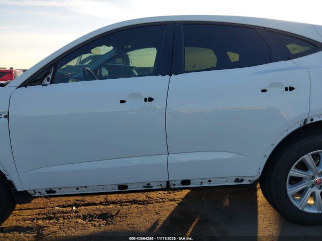 Jaguar E-PACE P250 Awd Automatic Image 15