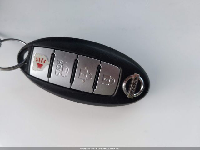 Nissan Altima Image 13