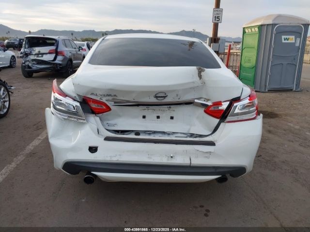 Nissan Altima Image 7