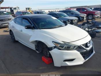  Salvage Nissan Maxima