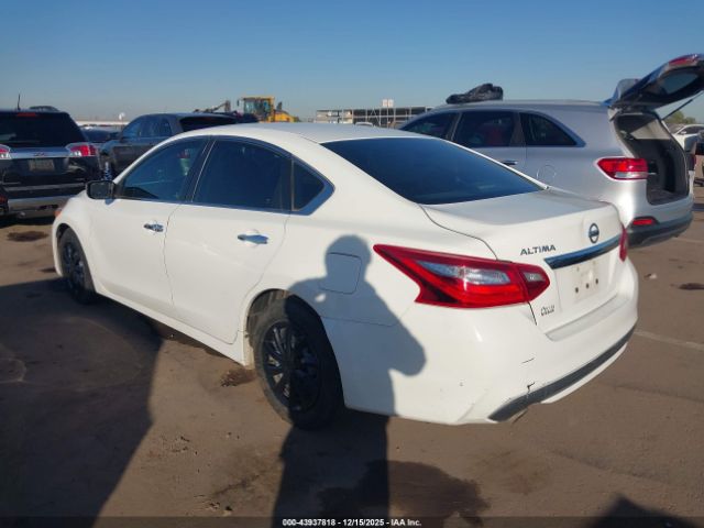 Nissan Altima 2.5 S Image 6