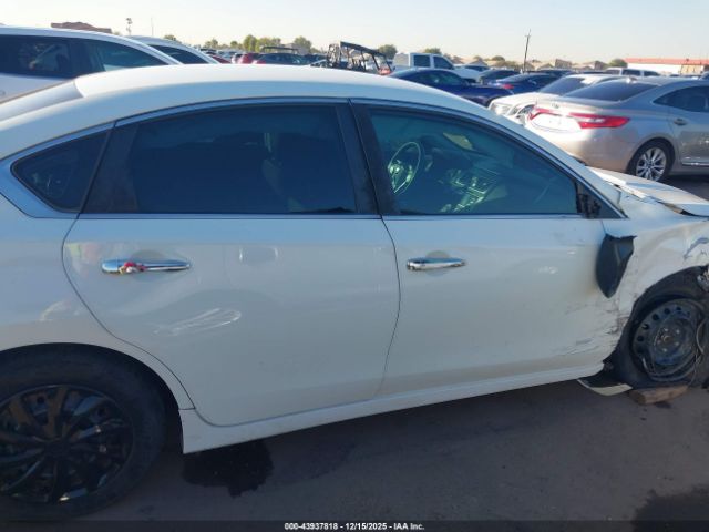 Nissan Altima 2.5 S Image 16