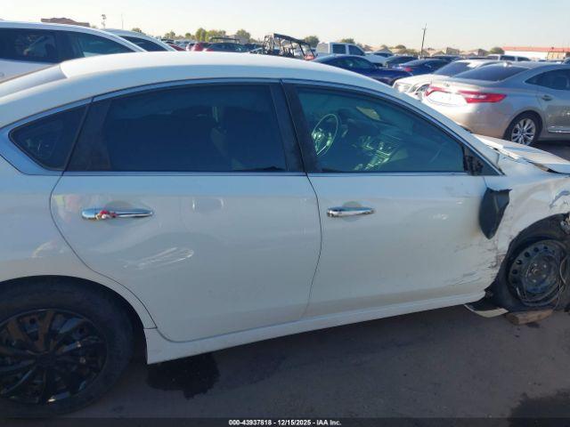 Nissan Altima 2.5 S Image 16